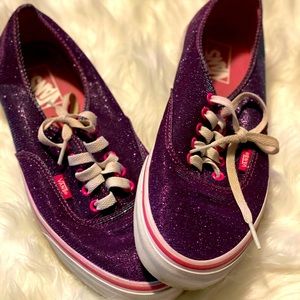Glitter changing vans.